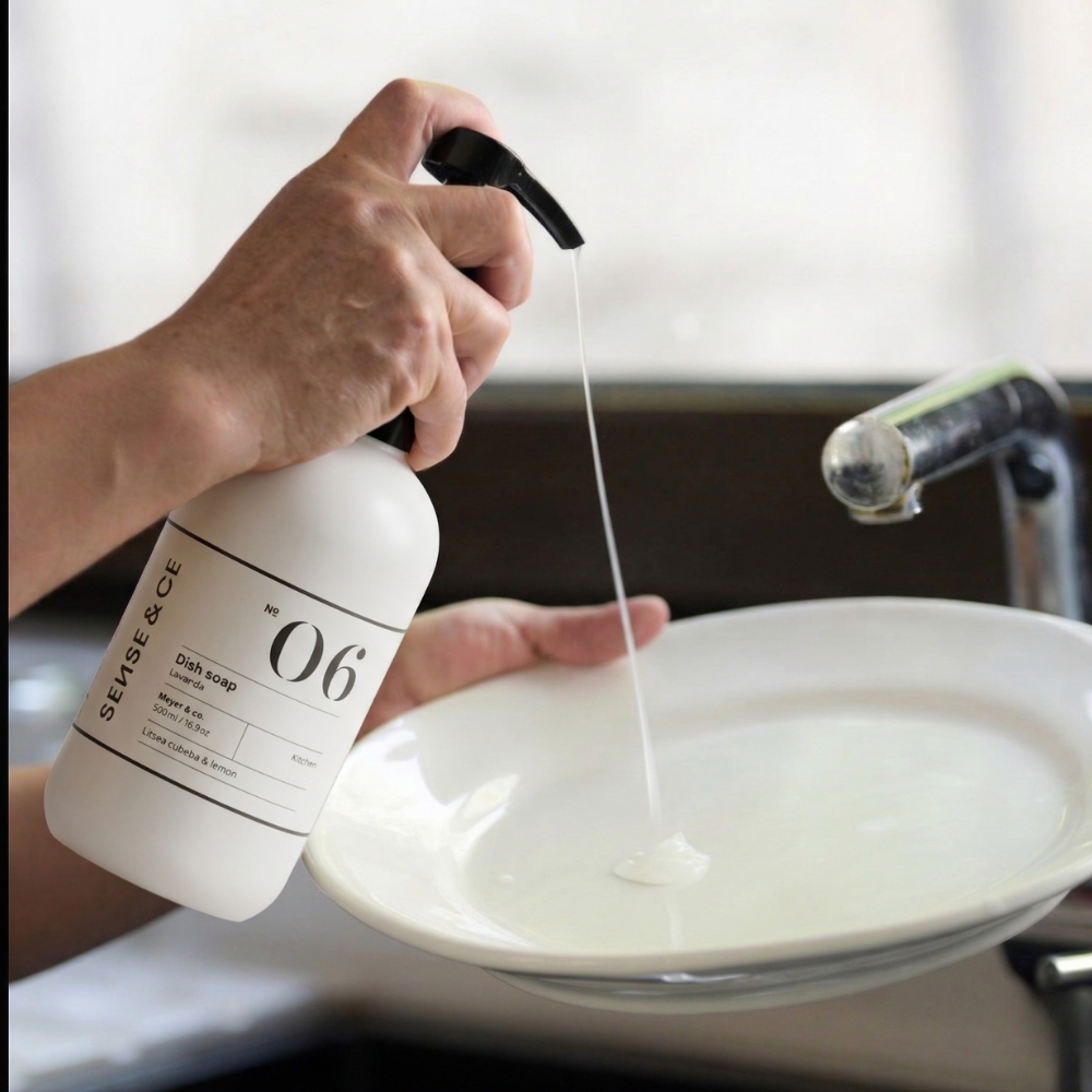 N06 DISH SOAP